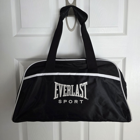 Everlast Other - Everlast Sport Black and White Duffel Bag